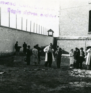 Ekshumācijas sākums. 1941. gada 4. jūlija rīts.