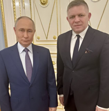 Putins un Fico.