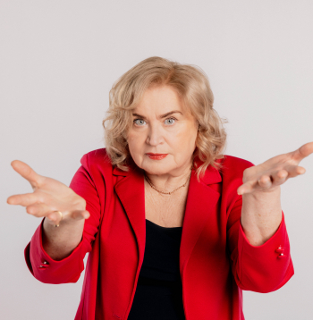 Indra Burkovska.