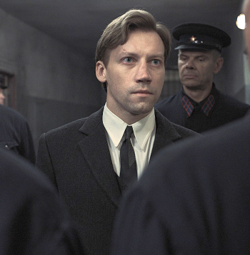 Kadrs no Sergeja Lozņicas spēlfilmas "Divi prokurori".