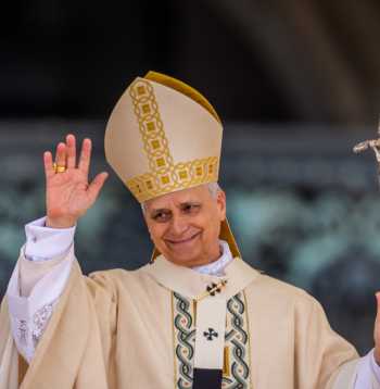 Amerikāņu garīdznieks Roberts Prevosts ir ievēlēts par 267. pāvestu katoļu
baznīcas vēsturē. Viņš ir pieņēmis vārdu Leons XIV. Prevosts ir pirmais ASV dzimušais pāvests, bet viņš ilgus gadus strādājis arī Dienvidamerikas valstī Peru.