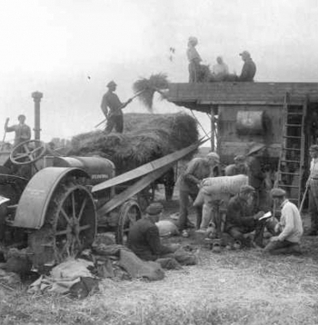 Kolonistu ikdienas darbs. Ap 1920. g.