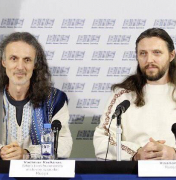 Vadims Redjkins un Visarions.