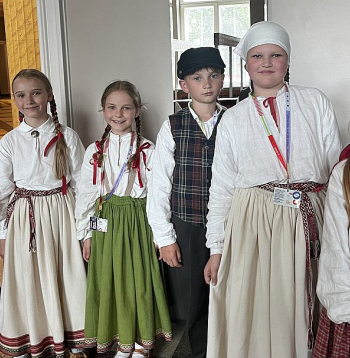 Polīna, Marta, Karlīna, Reinis, Lelde, Izabella.
