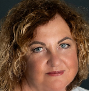 Rita Benta.