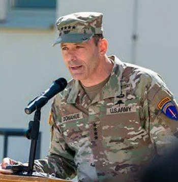 Kristofers Donahjū.