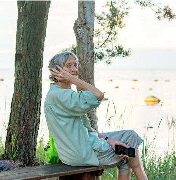 Anita Jansone-Zirnīte: "Man patīk viss, ko daru pie darbagalda, uzrakt puķu dobi un izmazgāt grīdu. Patīk izlasīt grāmatu un aiziet uz labu koncertu."