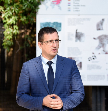 Jēkabpils novada pašvaldības vadītājs Raivis Ragainis VARAM sūtītajā vēstulē paudis viedokli, ka nav pieļaujama jaunu dabas liegumu veidošana, izmantojot novecojušus datus par biotopiem, kuru pašlaik liegumos plānotajās teritorijās vairs nav. Tomēr šī, tāpat kā citas iebildes, bīdot izmaiņas likumā par plašākām dabas aizsardzības teritorijām, atstāta bez ievērības.