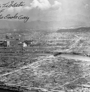Hirosima pēc atombombardēšanas.