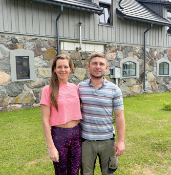 Zemnieku saimniecības "Kalna Rubeņi" saimnieki Agnese Medene un Rūdolfs Medenis gaļas lopkopībā vienlaikus sekmīgi darbojas vairākos virzienos: audzē Herefordas šķirnes dzīvniekus vaislai, darbojas ar to nobarošanu, kā arī ražo gaļas produktus.