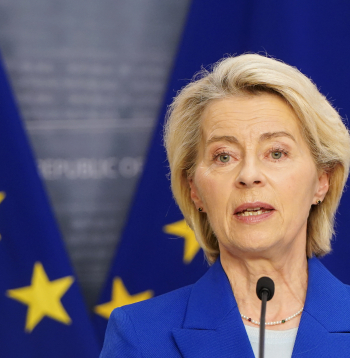 Eiropas Komisijas priekšsēdētāja Urzula fon der Leiena piedalās preses konferencē pēc tikšanās ar Ministru prezidenti Ministru kabinetā.