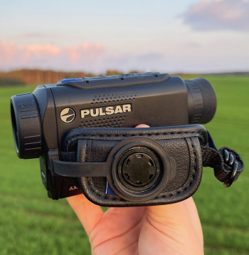 Pulsar Axion Compact XQ19 termālais monoklis.