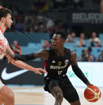 Eiropas čempionāta finālspēle basketbolā vīriešiem starp Vācijas un Turcijas valstsvienībām "Xiaomi arēnā". Deniss Šrēders.
