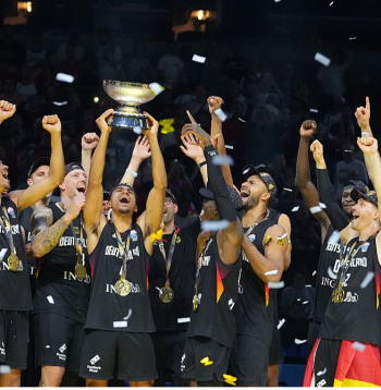 Vācijas basketbols pēdējos gados ir ļoti jaudīgs. 2022. gadā izcīnīta Eiropas bronza, 2023. – zelts Pasaules kausā, pērn ceturtā vieta olimpiskajās spēlēs, bet nupat Rīgā nosvinēts Eiropas čempionu tituls.