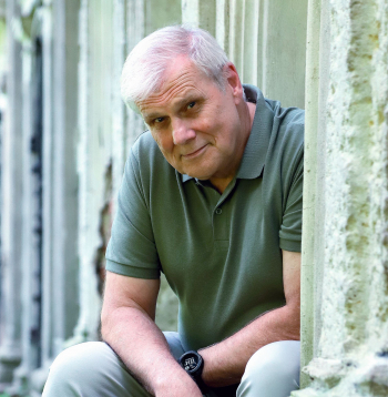 Juris Kalniņš: “Kad
šad un tad pats sev atgādinu, kāds cipars ir pasē, gandrīz vai jābrīnās – paga, paga, jau tik daudz? Es nejūtu savus gadus.”