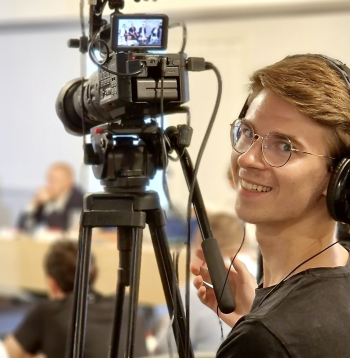 Aleksandra Protopoviča aizraušanās, fotogrāfija un videogrāfija, nu ir ne
tikai hobijs vien, bet arī darbs.