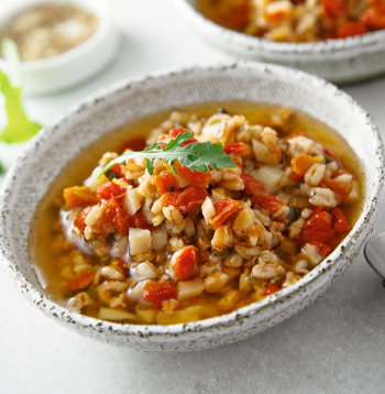 Grūbu zupa ar cauraudzīti. Grūbu zupa ar cauraudzīti.