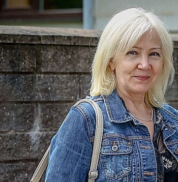 Smiltenes novada bibliotēkas vadītāja Inta Mežule.