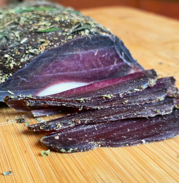 Vītināta mežacūkas karbonāde.