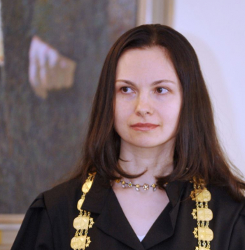 Lala Apšeniece.