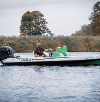 SIA "Latrex" atrodas Bolderājā, blakus Buļļupe un Loču kanāls. 