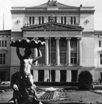 Nacionālās operas ēka 20. gs. 30. gados. Nacionālās operas ēka 20. gs. 30. gados.
