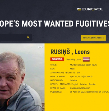 Leons Rusiņš joprojām ir policijas meklēšanā. Viņš ir arī Eiropas visvairāk meklēto noziedznieku sarakstā – viņa vārds un foto ir publicēts Eiropas Savienības dalībvalstu izveidotā noziedznieku meklēšanas komandu tīkla ENFAST vietnē “eumostwanted.eu”.  Leons Rusiņš joprojām ir policijas meklēšanā. Viņš ir arī Eiropas visvairāk meklēto noziedznieku sarakstā – viņa vārds un foto ir publicēts Eiropas Savienības dalībvalstu izveidotā noziedznieku meklēšanas komandu tīkla ENFAST vietnē “eumostwanted.eu”.