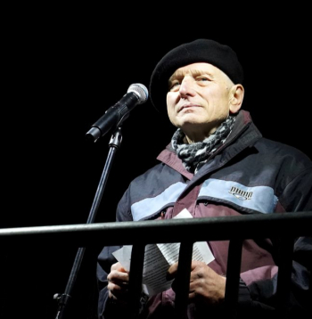 Latvijas Tautas frontes pirmais priekšsēdētājs Dainis Īvāns. 