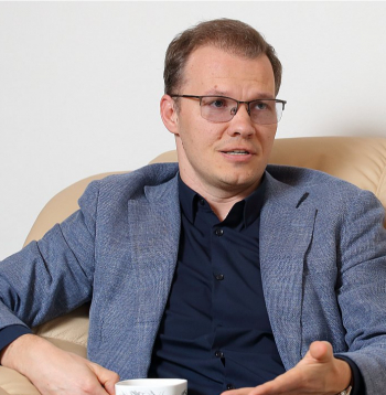 Raivis Dzintars: "Ja ir nobriedis konflikts, tad cilvēki sastrīdēties var arī par to, ka krūzīte nepareizi nolikta uz galda. Arī Stambulas konvencija ir kā tāda nepareizi nolikta krūzīte – konflikts ir par to, ko katram tā simbolizē, nevis būtību."