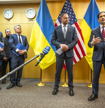 ASV valsts sekretārs Marko Rubio un Ukrainas prezidenta padomnieks Andrijs Jermaks.