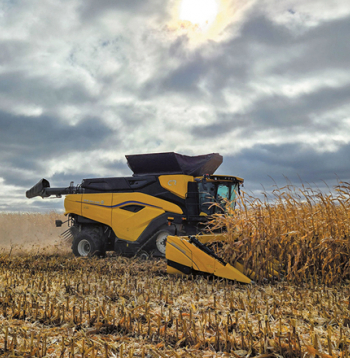 'New Hollans Corn Heder' agrgegāts.