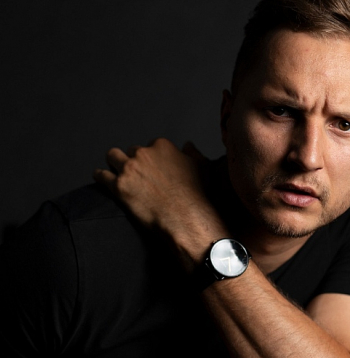 Niklāvs Kurpnieks: "Mana izrāde būs, kaut arī tas prasīja vairāk pūļu un laika. Esmu pats ieguvis tam finansējumu, nepieciešamās telpas, parādījis izrādi Jurim Žagaram, kurš atzina tās potenciālu."