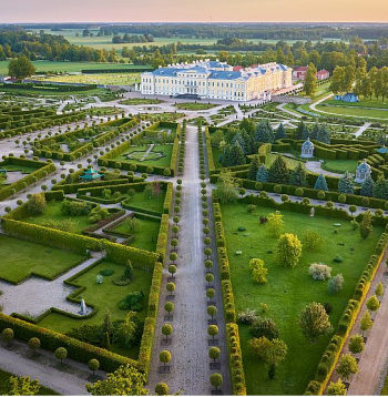 Nominācijā "Zemgales Zelta dukāts 2025" balvu saņēma Rundāles pils ansamblis. Nominācijā "Zemgales Zelta dukāts 2025" balvu saņēma Rundāles pils ansamblis.