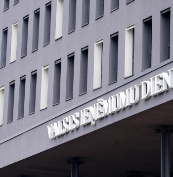 Valsts ieņēmumu dienesta ēka.