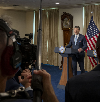 ASV aizsardzības ministrs Pīts Hegsets.