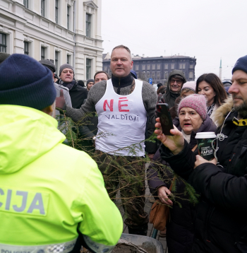 Protests pret autoceļu lietošanas nodevu komercauto līdz 3,5.