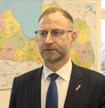 Satiksmes ministrs Atis Švinka (“Progresīvie”).