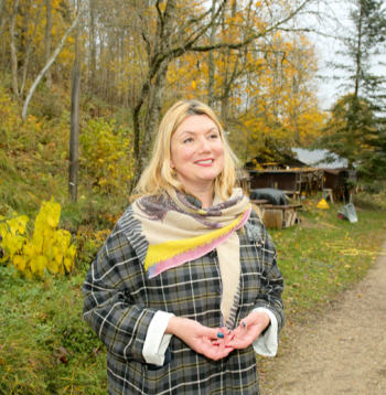 SIA "Jaundzirnavnieki" saimniece Gunita Štorha: Esmu guvusi atziņu, ka dzīvnieku audzēšana ir nemitīgs process, kurā nekad visu nevar zināt, un vienmēr, kad šķiet, ka viss ir piedzīvots, daba parāda savu varenību un saproti, ka aizvien vēl kaut ko vari piedzīvot.