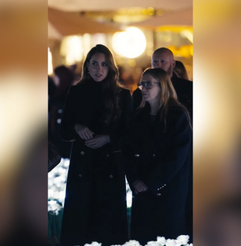 Ekrānuzņēmums no dārza apmeklējuma video.