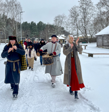 Trumelnieku gājiens Brīvdabas muzejā 14. decembrī.