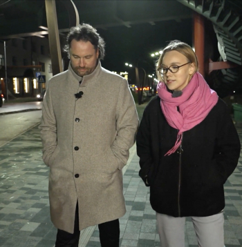 Attiecību speciālists Kristaps Ozoliņš un Estere Bindre.