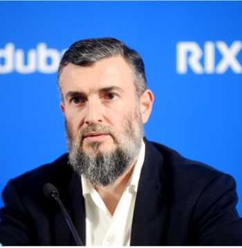 "flydubai" Komerciālo operāciju un e-komercijas nodaļas vecākais viceprezidents Džeihuns Efendi.