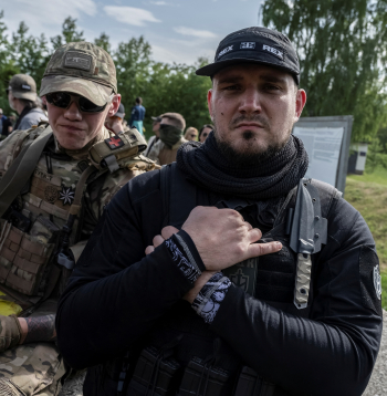 Krievu brīvprātīgo korpusa (RDK) komandieris Deniss Kapustins.