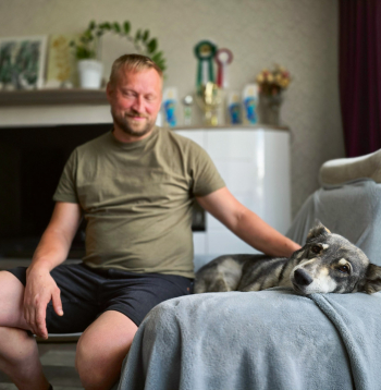 Vitālijs ar Gerdu mājās, Liepājā.