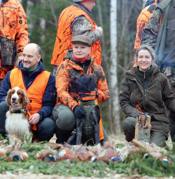 Jāizvēlas tāds medību šķirnes suns, kuram būs iespēja nodrošināt pilnvērtīgu darbu un kas ļaus izmantot visu tā potenciālu. Jāizvēlas tāds medību šķirnes suns, kuram būs iespēja nodrošināt pilnvērtīgu darbu un kas ļaus izmantot visu tā potenciālu.