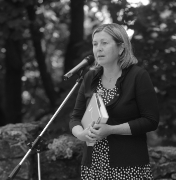 Rakstniece Nora Ikstena.