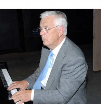 Latvijas Nacionālais teātris, skats no mūzikla “Leo. Pēdējā bohēma”. 2010. gads.  