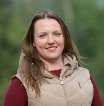 Sandra Eimane, JZK priekšsēdētāja: "Neviena, arī jaunā ES Paaudžu nomaiņas stratēģija nevar būt tikai kompromisu un solījumu papīrs. Tiem jābūt realitātē balstītiem un jaunajiem lauksaimniekiem saprotamiem, izpildāmiem nosacījumiem. Stratēģijai skaidri jāpasaka, ka ikkatrs lauksaimnieks ir gaidīts, vajadzīgs un tiks atbalstīts."