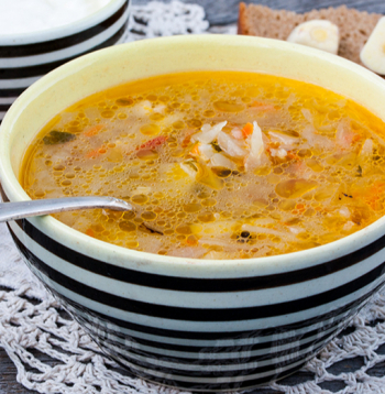 Ribiņu un skābo kāpostu zupa.