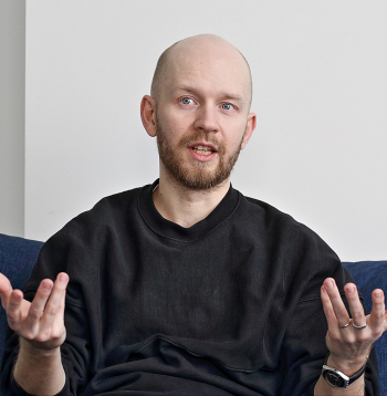 Andris Šuvajevs: "Vai es šobrīd izmantotu raksturojumu "centriski kreisa koalīcija"? Nē!"